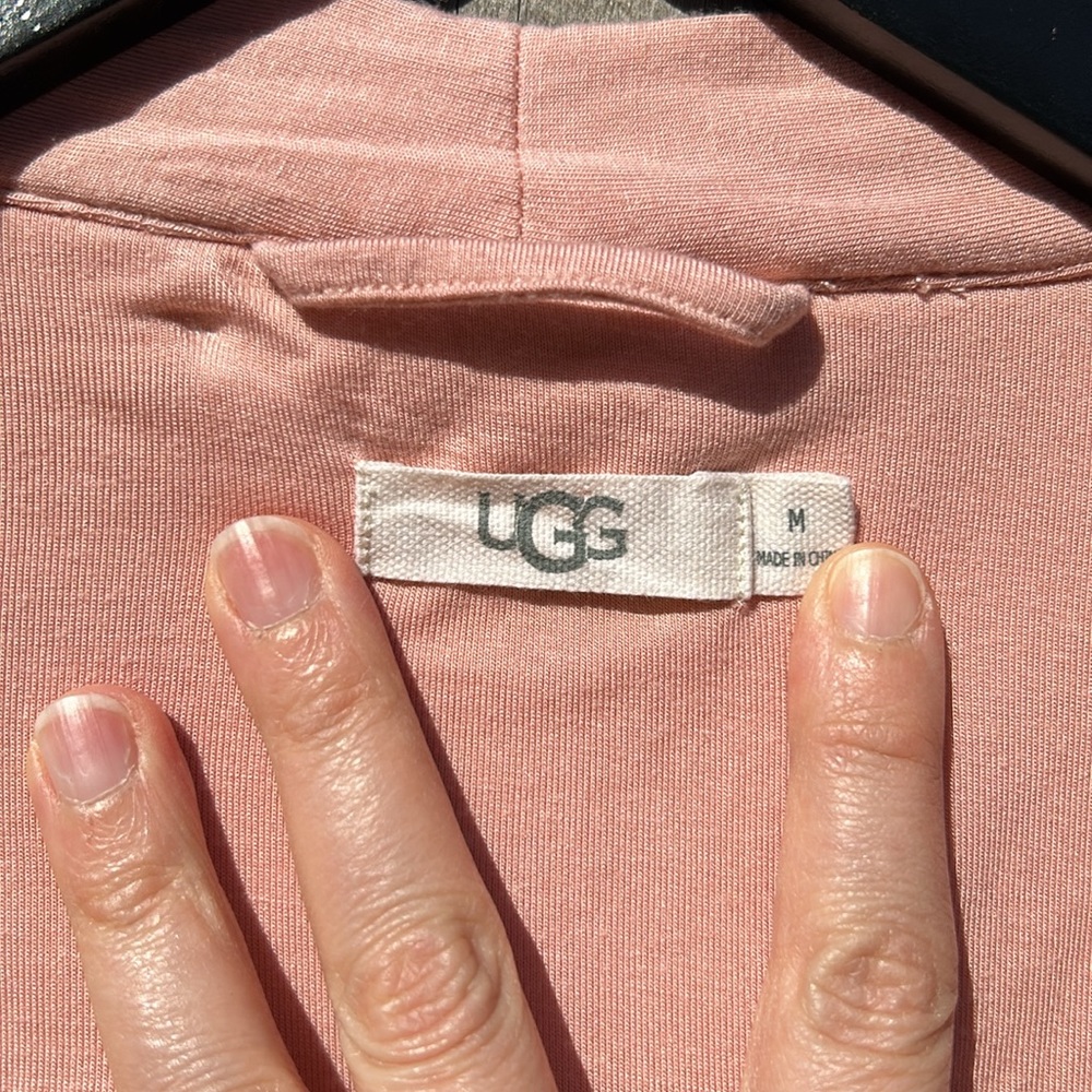 Ugg Robe - Picture 6 of 11